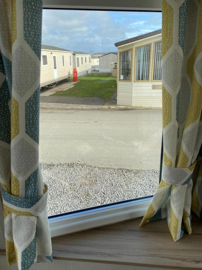 77 The Brambles Hotel Porthcawl Ngoại thất bức ảnh