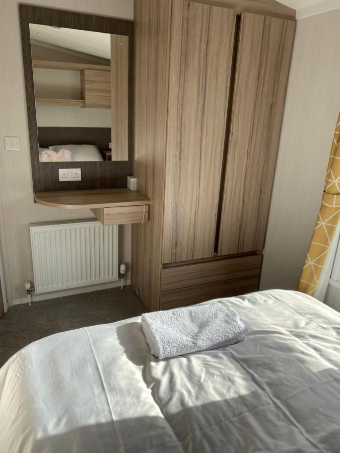 77 The Brambles Hotel Porthcawl Ngoại thất bức ảnh