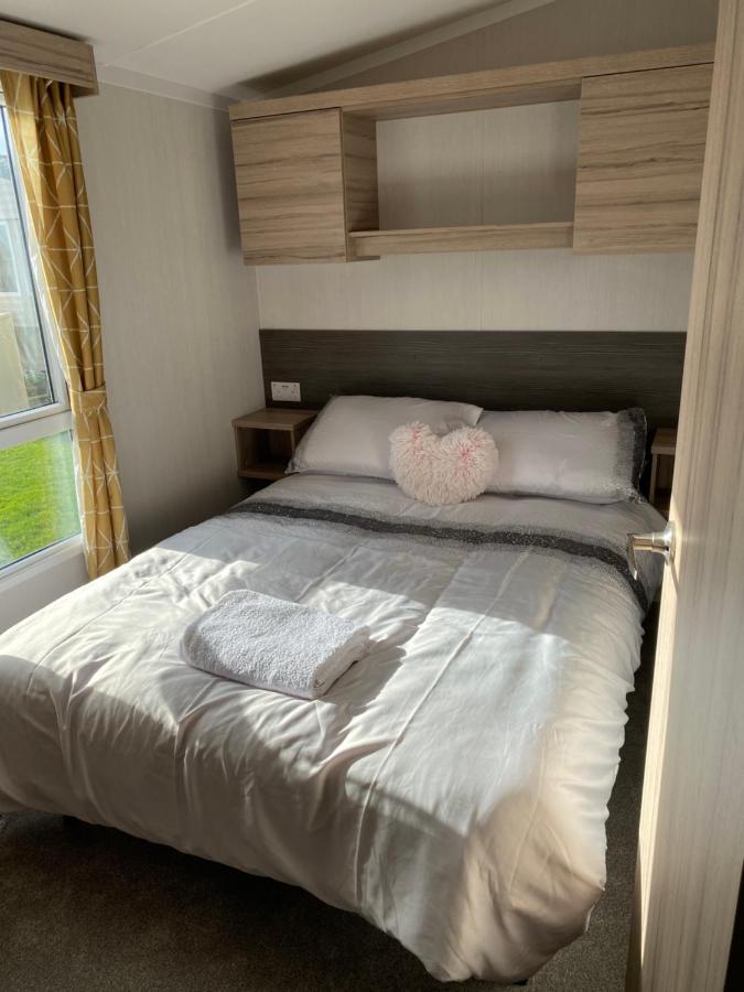 77 The Brambles Hotel Porthcawl Ngoại thất bức ảnh